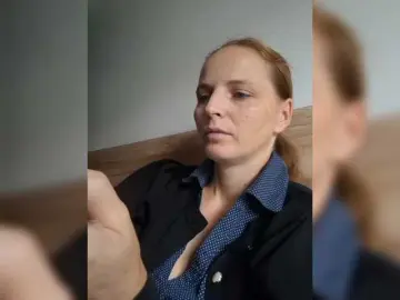 Lulu-Erotica  live sex cam