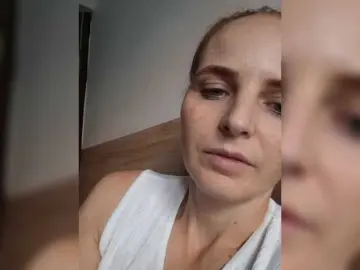Lulu-Erotica  live sex cam