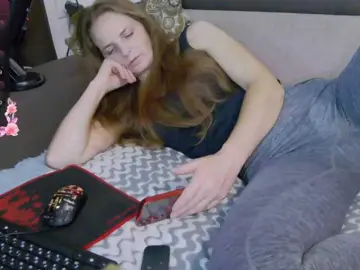Lulu-Erotica  live sex cam