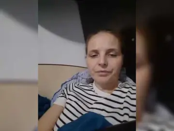 Lulu-Erotica  live sex cam