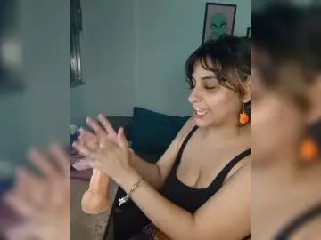 MsCandyBunny  live sex cam