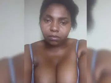 Sweetmama10  live sex cam