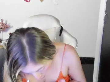 AndreinaSuann  live sex cam