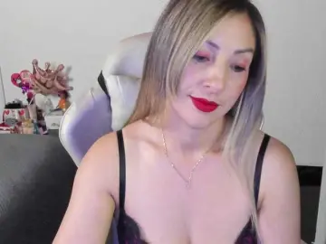 AndreinaSuann  live sex cam