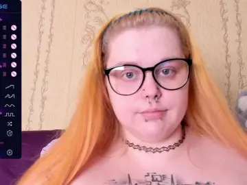 CrowDiamond  live sex cam