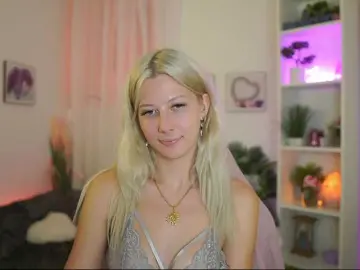 EmilySwan  live sex cam