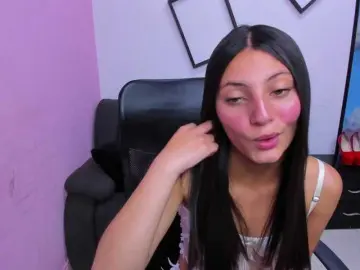 LunaBennett  live sex cam