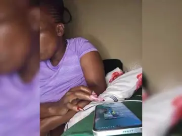 Missessy  live sex cam