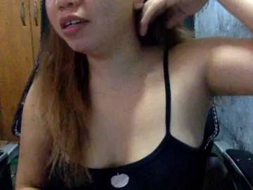 Pinnky69  live sex cam