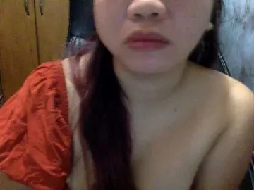 Pinnky69  live sex cam