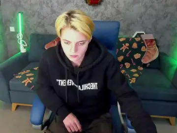 RoxyFlame  live sex cam