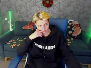 RoxyFlame  live sex cam