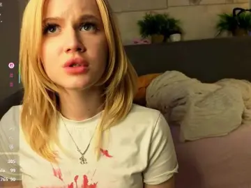 Sonyavibe  live sex cam