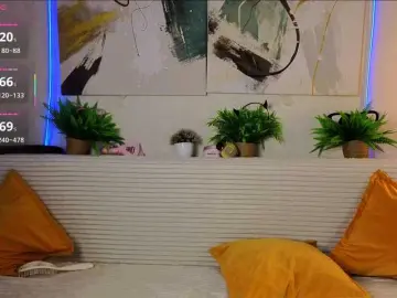 Sonyavibe  live sex cam