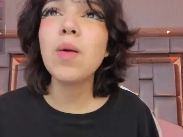SophieCollins  live sex cam
