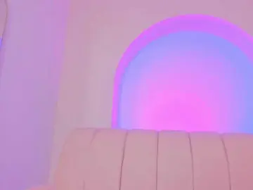 Milaowens  live sex cam