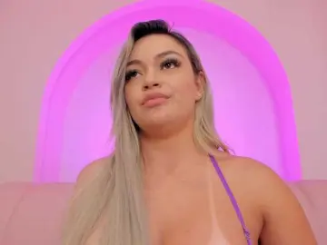 Milaowens  live sex cam