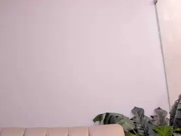 Milaowens  live sex cam
