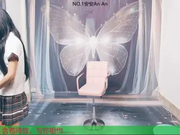 Wow-pretty  live sex cam