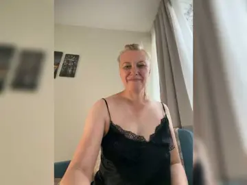 EfrosinyaRAY  live sex cam