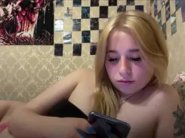 GeogiaMili  live sex cam