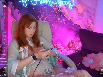 LiluReds  live sex cam