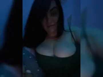 Nelli-1  live sex cam