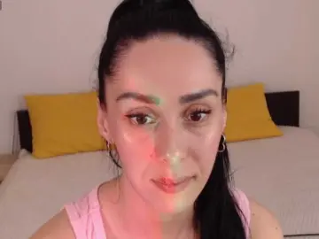 ValeriaFoxx  live sex cam