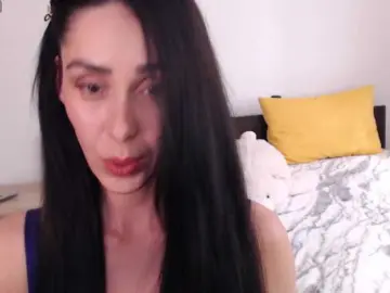 ValeriaFoxx  live sex cam