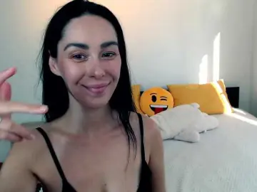 ValeriaFoxx  live sex cam