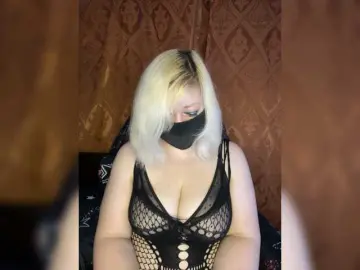 Yana38a  live sex cam