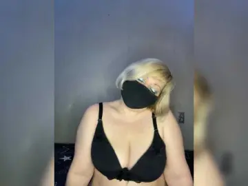 Yana38a  live sex cam