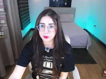 Im-Kitty  live sex cam