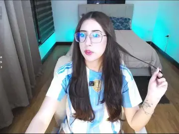 Im-Kitty  live sex cam