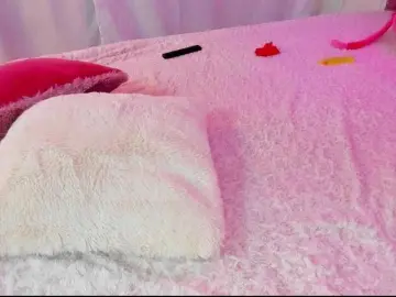 KloeFernandez  live sex cam