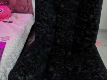 KloeFernandez  live sex cam