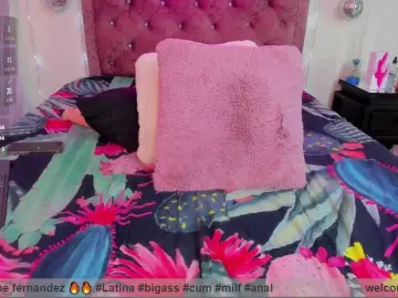 KloeFernandez  live sex cam