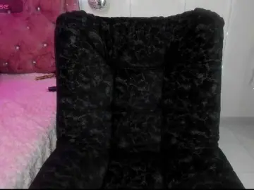 KloeFernandez  live sex cam