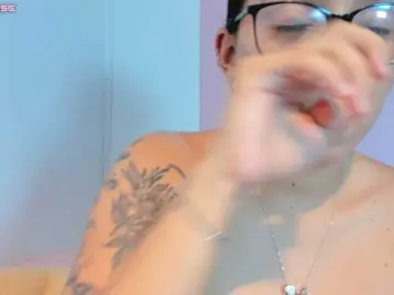 MariaFoxx  live sex cam