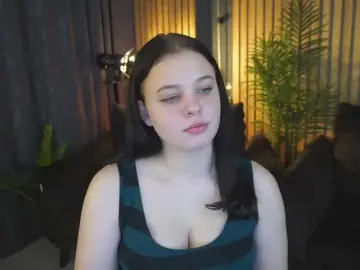 SnowWhiti  live sex cam