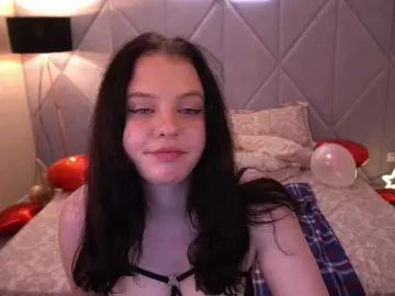 SnowWhiti  live sex cam