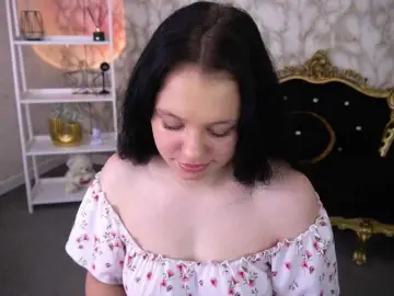 SnowWhiti  live sex cam