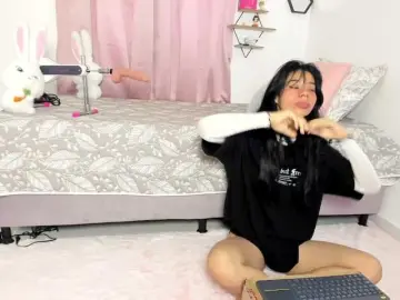 Alessandra-Gold  live sex cam