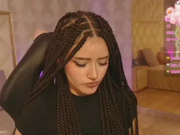 Cloee-tay1  live sex cam