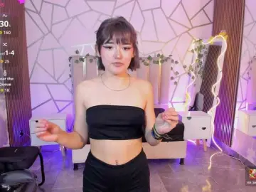 Cloee-tay1  live sex cam