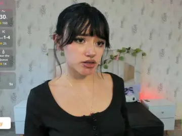 Cloee-tay1  live sex cam