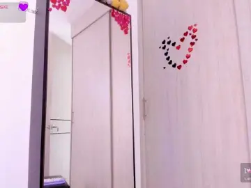 MalloryKim  live sex cam