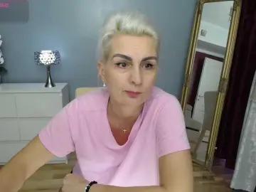 Desirepourtoi  live sex cam