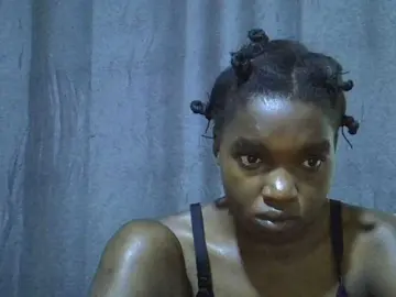 Princess-scovia  live sex cam