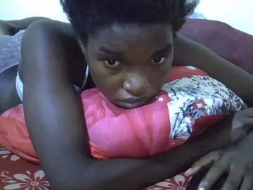 Princess-scovia  live sex cam